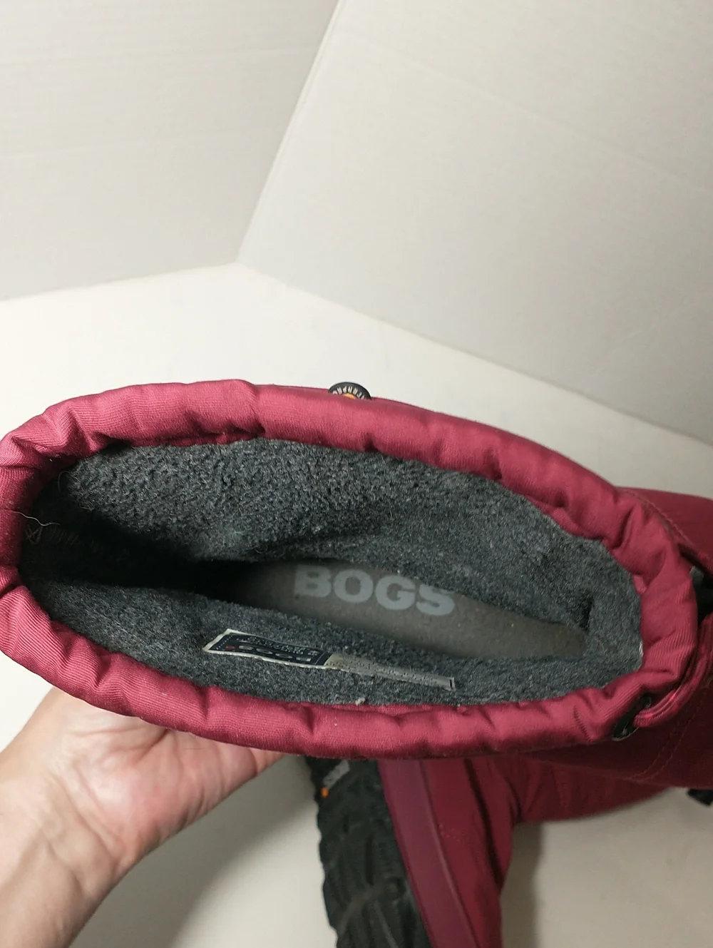 LIKE NEW BOGS SnowDay Girls' Pink Winter Boot, Rated To -22 F, Waterproof